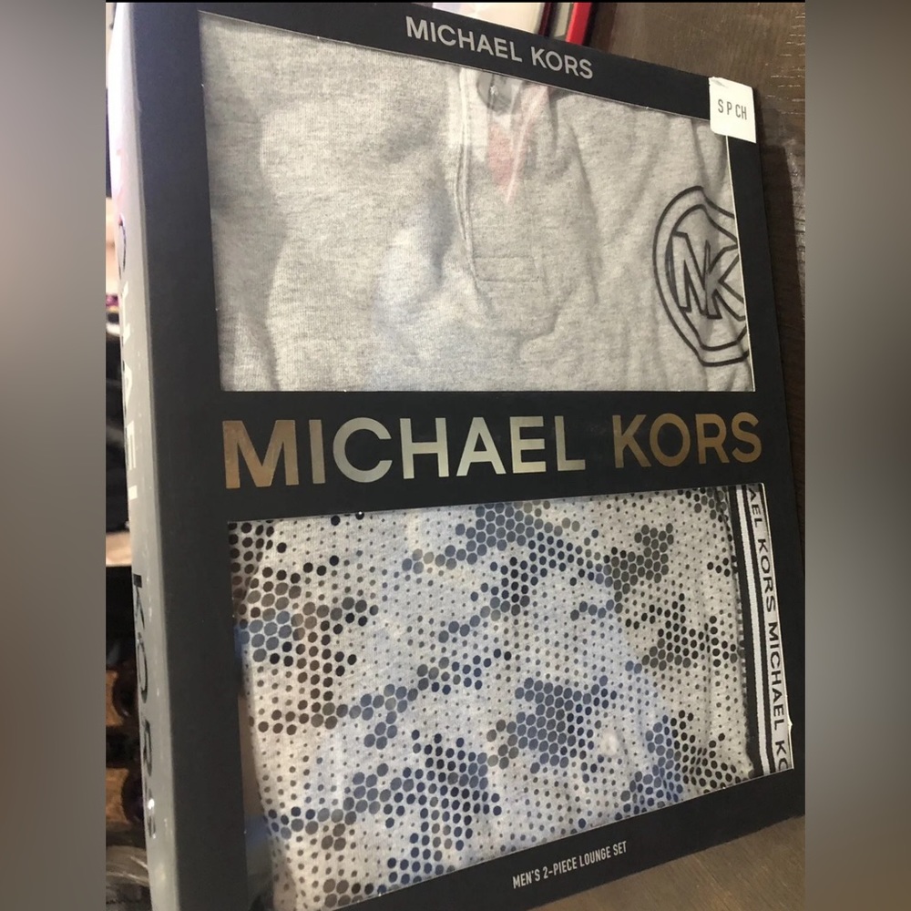 Michael kors 2 Pieces Lounge set size S.